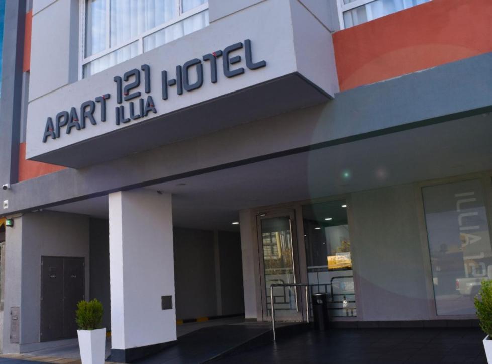 Illia 121 Apart Hotel Неукен Екстер'єр фото