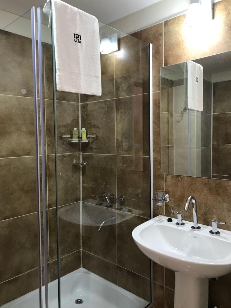 Illia 121 Apart Hotel Неукен Екстер'єр фото