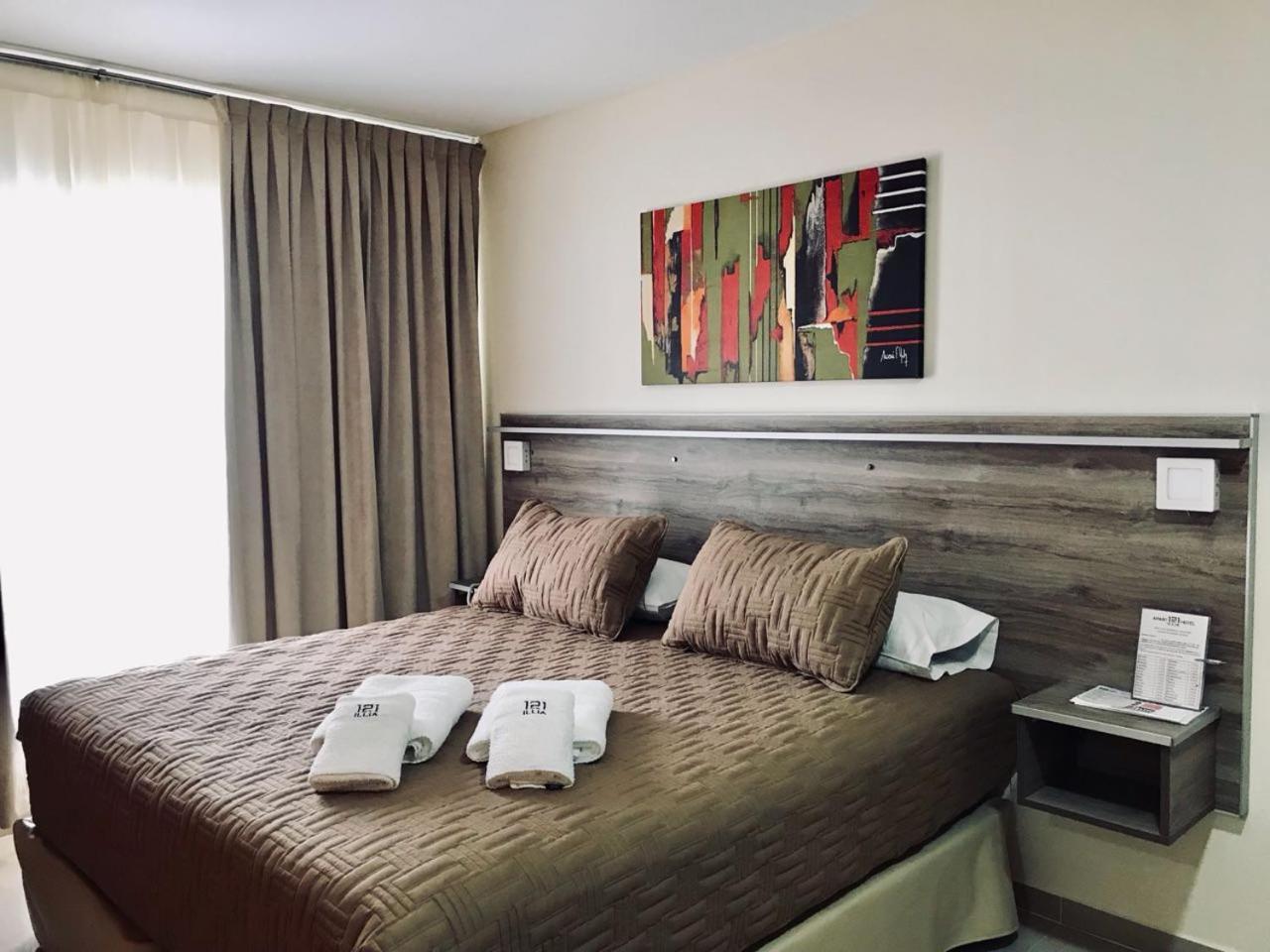 Illia 121 Apart Hotel Неукен Екстер'єр фото