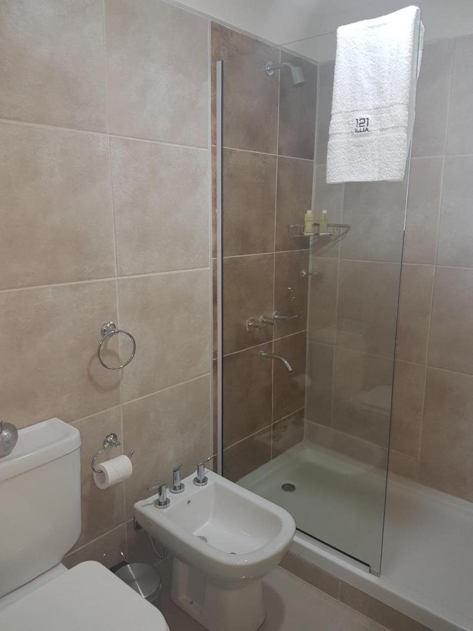 Illia 121 Apart Hotel Неукен Екстер'єр фото